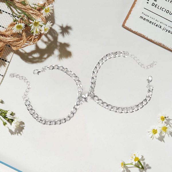 71L1ohNQIwL._AC_SL1500_ Magnetic Matching Couple Bracelets